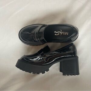 Mia size 7.5 loafer